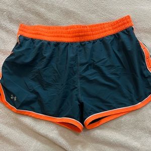Womens UNDER ARMOUR shorts